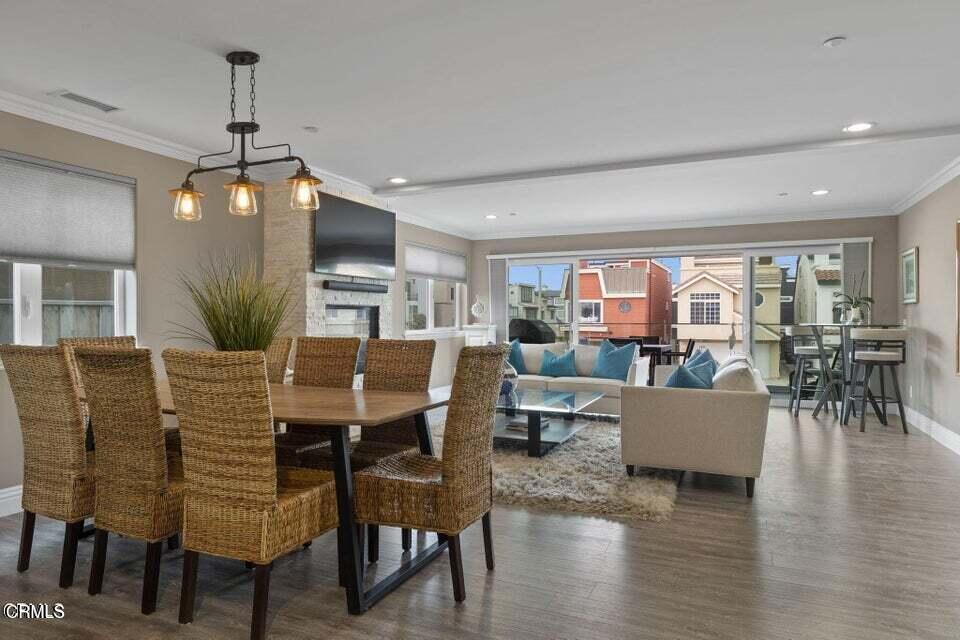 104 La Brea Street Property Photo 14