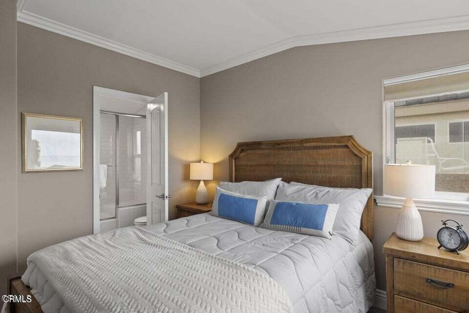 104 La Brea Street Property Photo 42