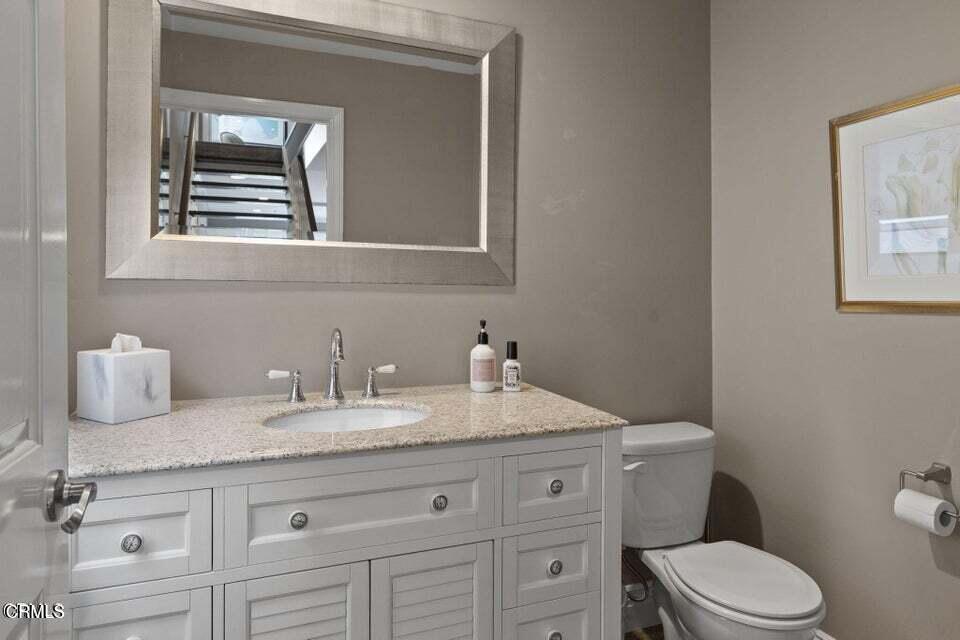 104 La Brea Street Property Photo 44