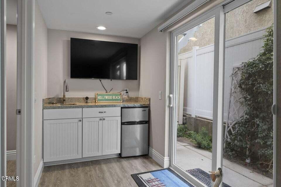 104 La Brea Street Property Photo 46