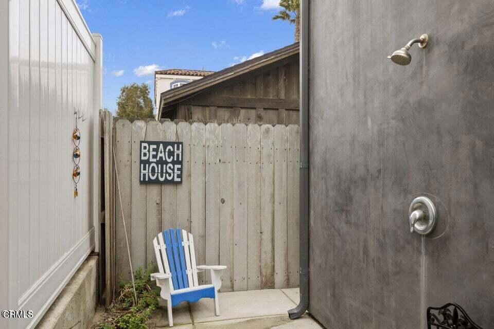 104 La Brea Street Property Photo 50