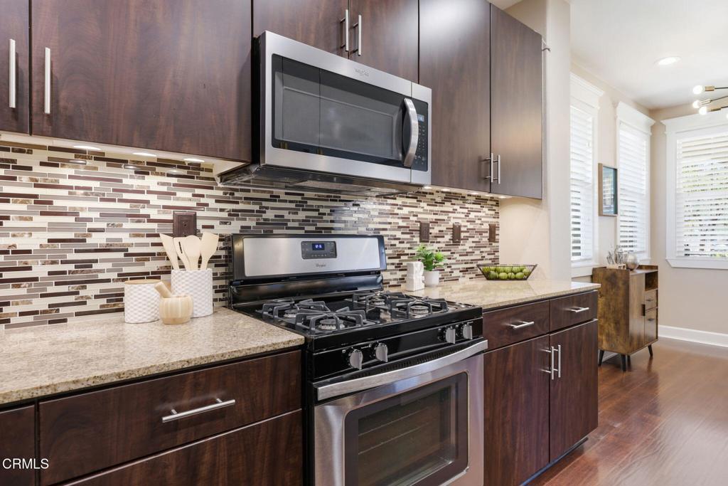 2700 Riverpark Boulevard Property Photo 9