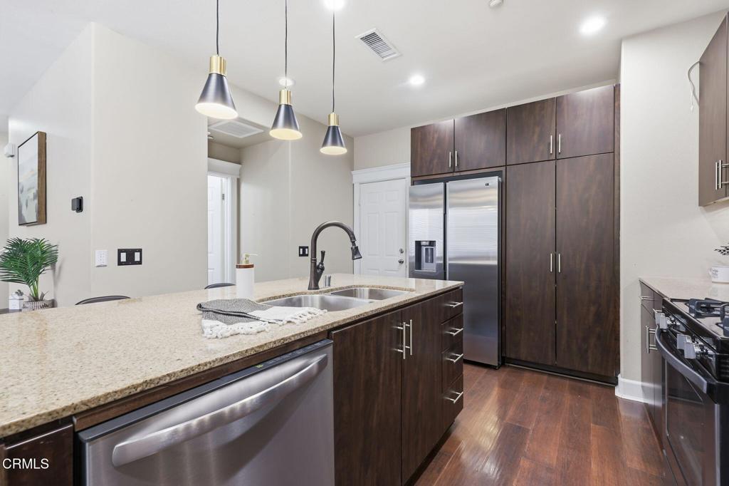 2700 Riverpark Boulevard Property Photo 11