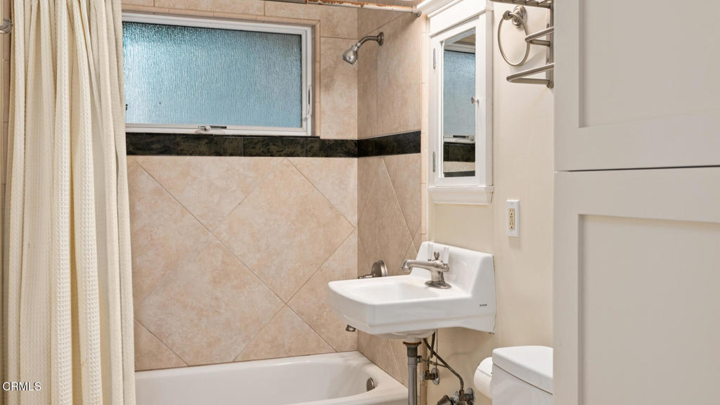 311 Freear Drive Property Photo 17