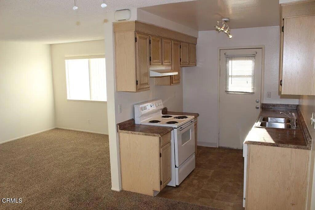 1237 Saratoga Avenue Property Photo 1