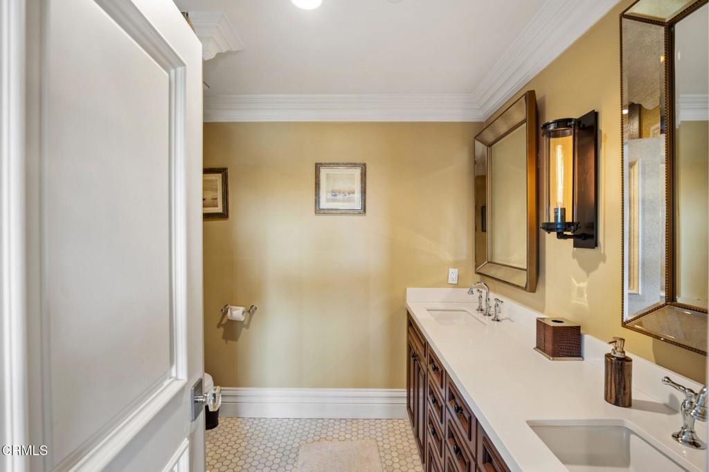 4490 Eastbourne Bay Property Photo 41