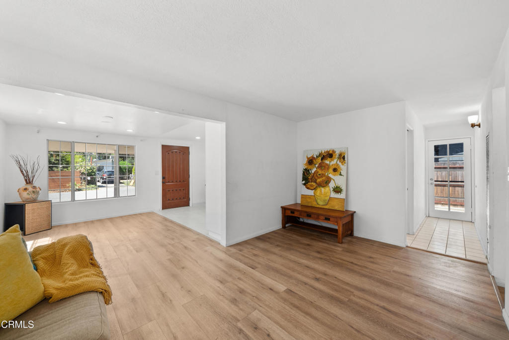 124 S Padre Juan Avenue Property Photo 13