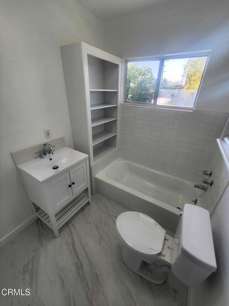 V1-38620 Property Photo 6