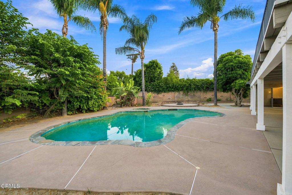 1128 El Monte Drive Property Photo 3
