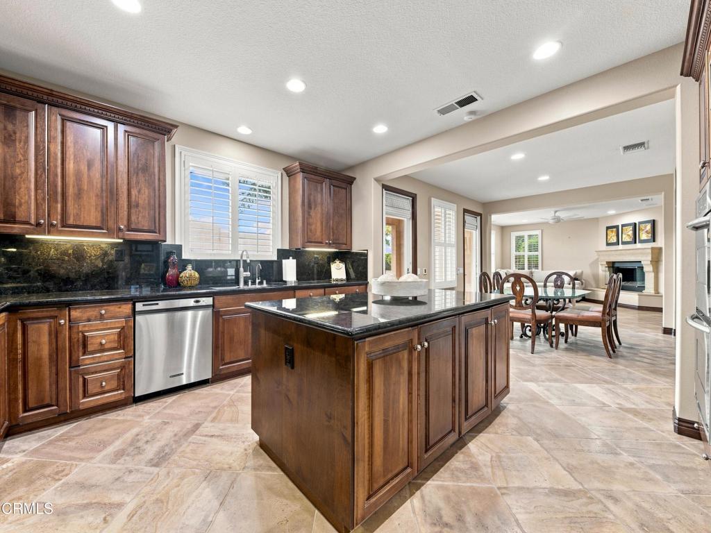 27041 Timberline Terrace Property Photo 12
