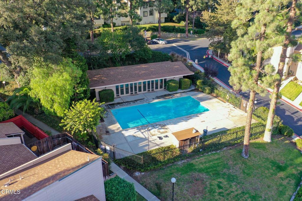 414 N Palm Avenue Property Photo 3