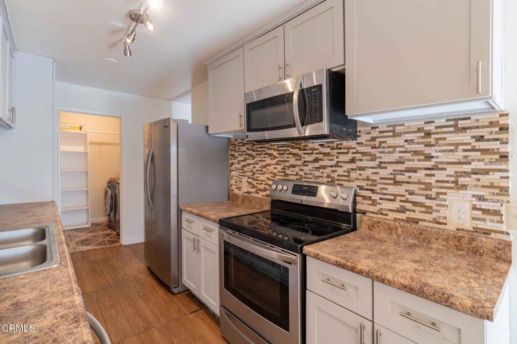 414 N Palm Avenue Property Photo 4
