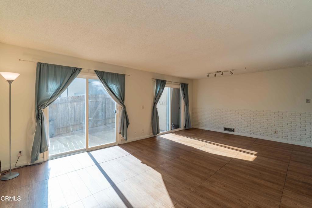 414 N Palm Avenue Property Photo 6
