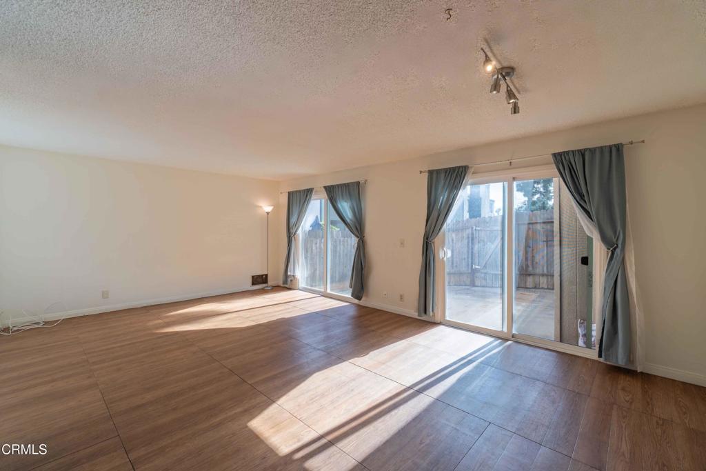 414 N Palm Avenue Property Photo 7