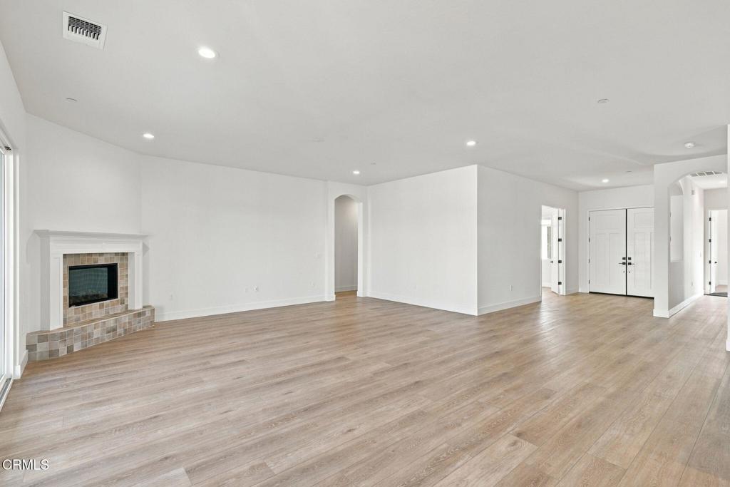 3701 Dayco Way Property Photo 8