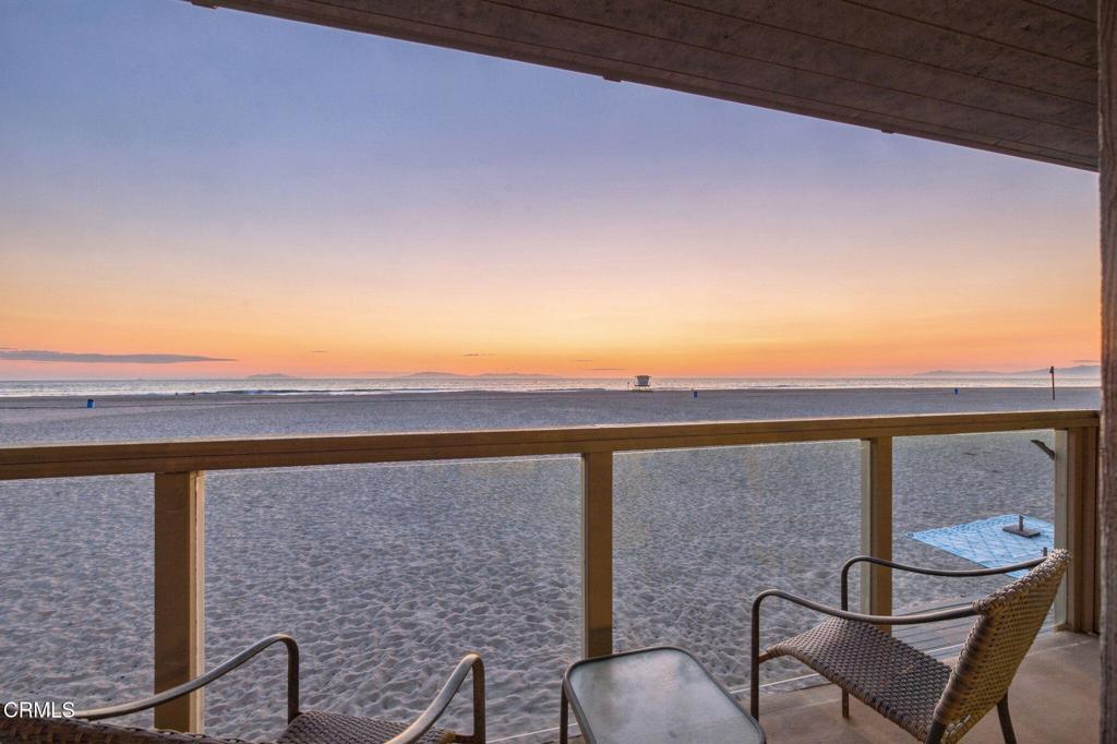 3949 Ocean Drive Property Photo 7