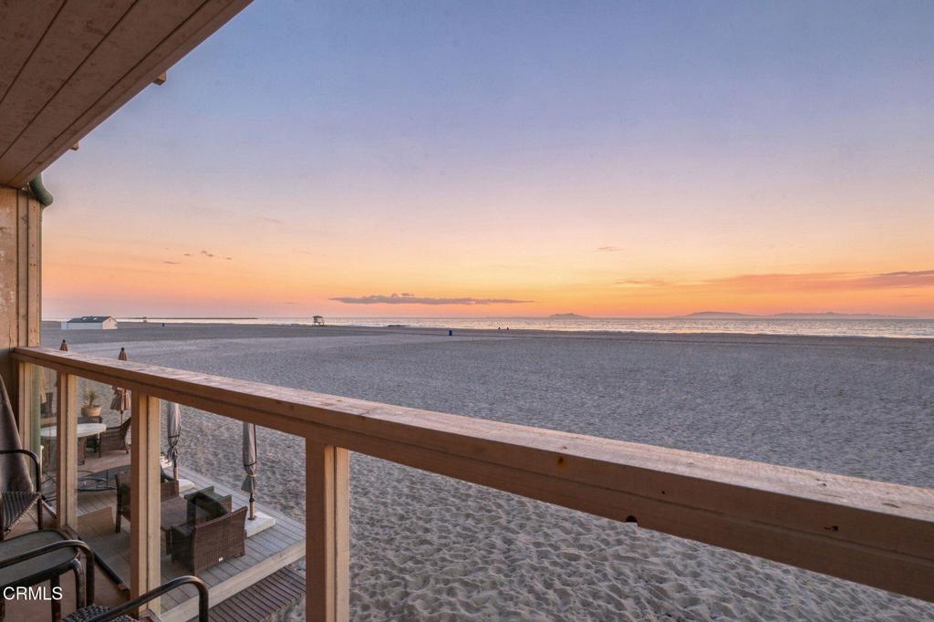 3949 Ocean Drive Property Photo 8