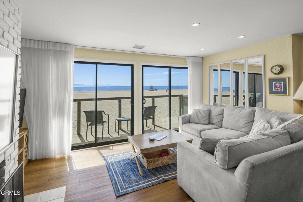 3949 Ocean Drive Property Photo 11
