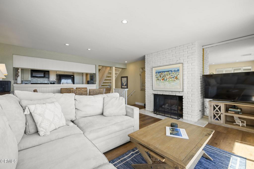 3949 Ocean Drive Property Photo 12
