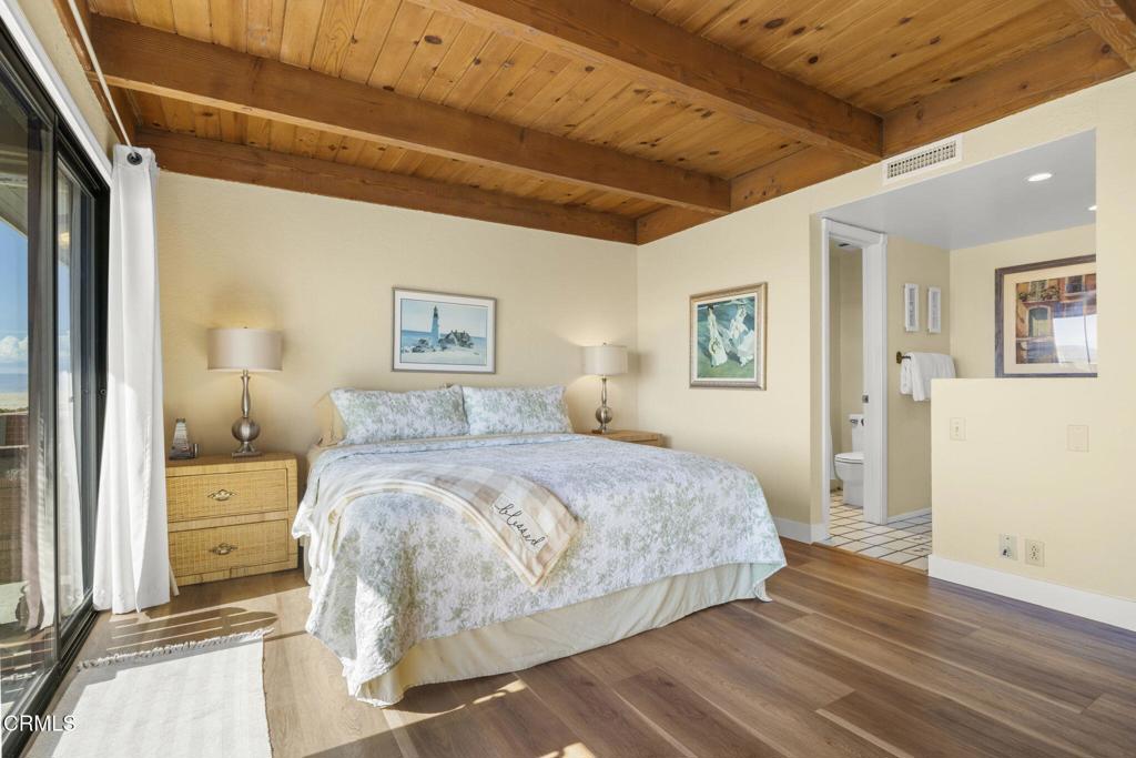 3949 Ocean Drive Property Photo 27