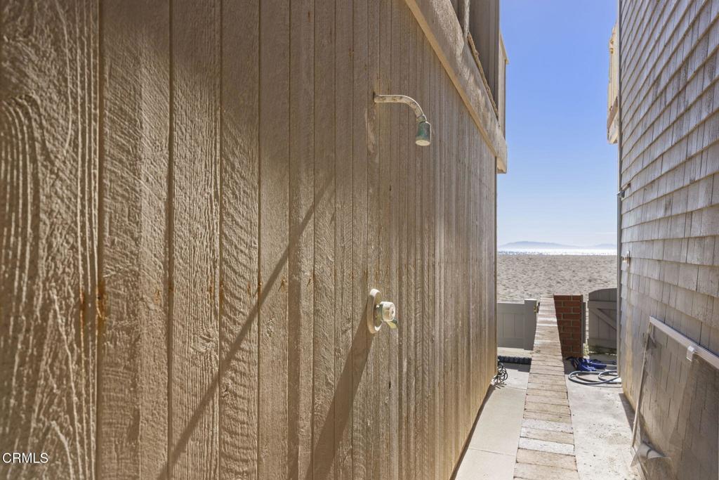3949 Ocean Drive Property Photo 42