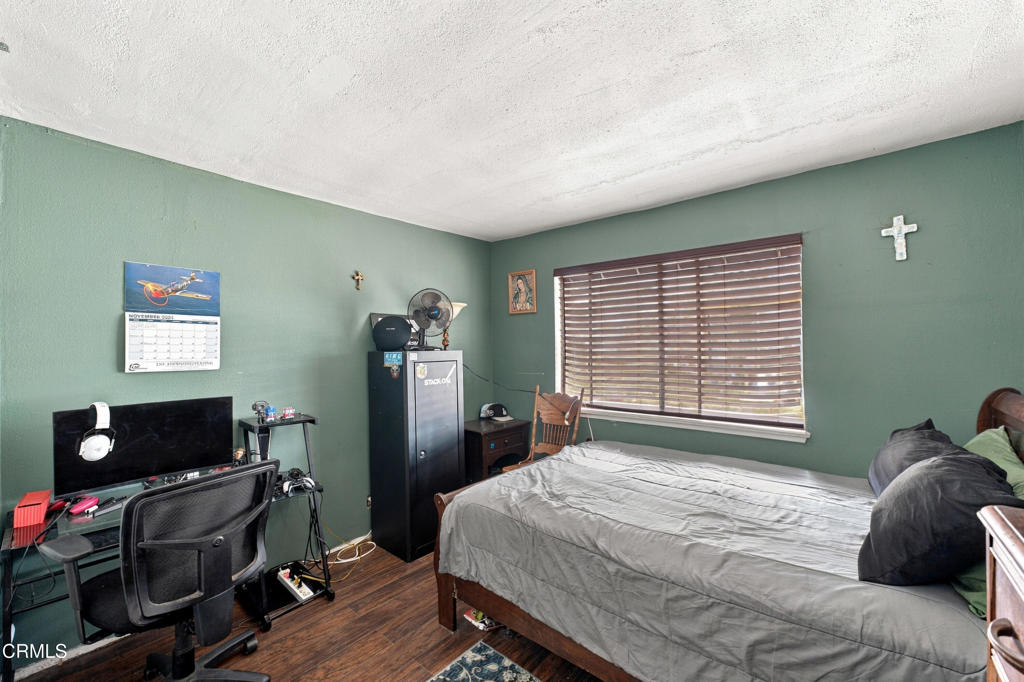 684 W Hemlock Street Property Photo 15