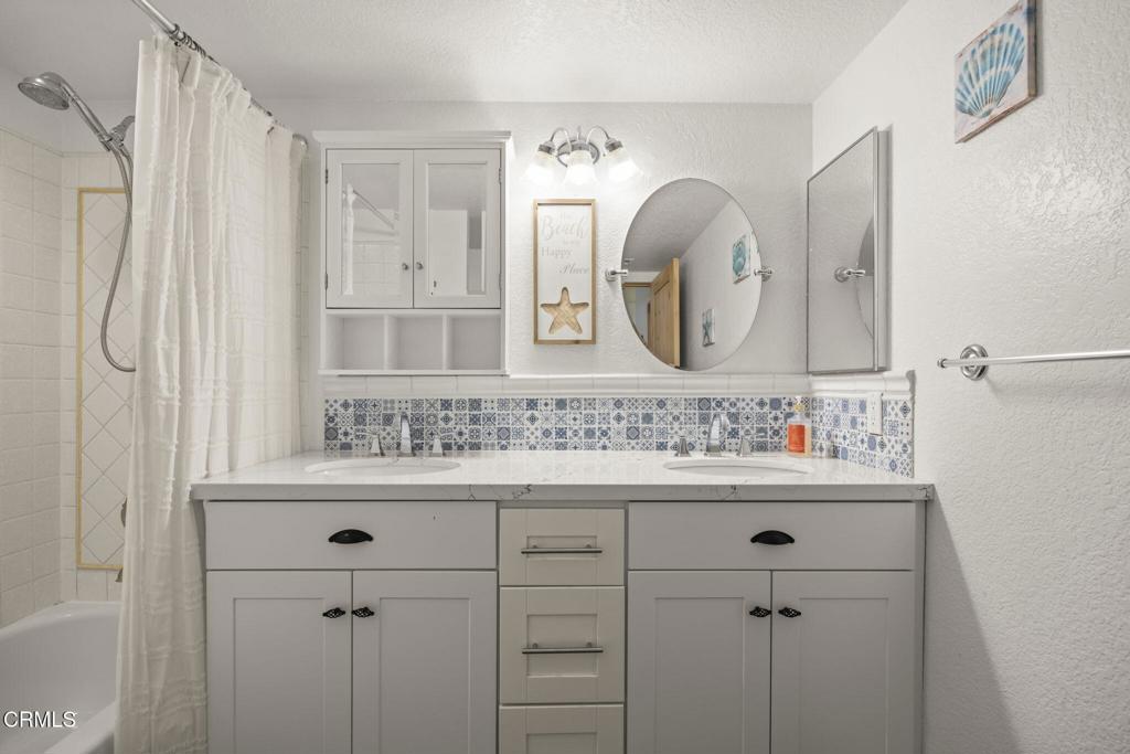 2274 Martinique Lane Property Photo 33