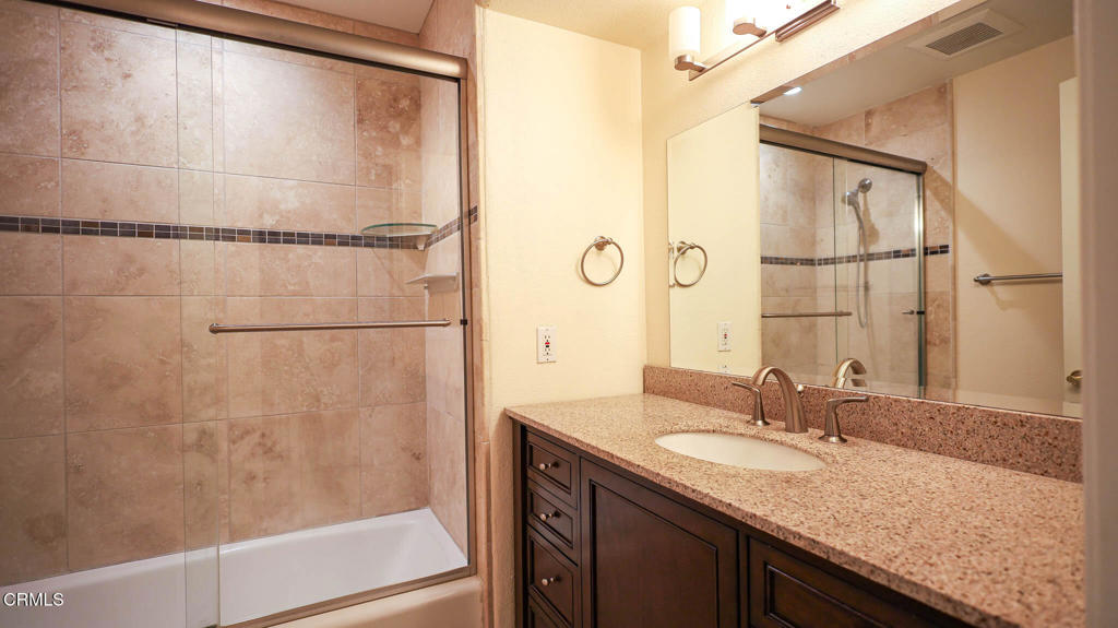 731 Cathedral Pointe Lane Property Photo 15