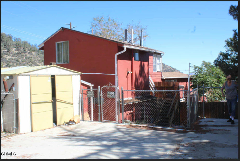 3904 Mount Pinos Way Property Photo 3