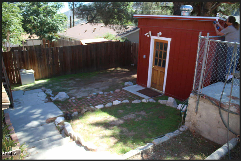3904 Mount Pinos Way Property Photo 4