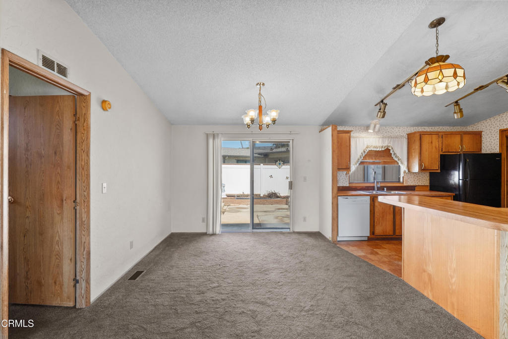 975 W Telegraph Road 122 Property Photo 9