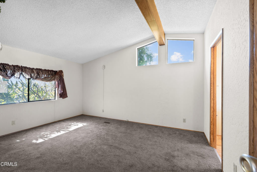 975 W Telegraph Road 122 Property Photo 18