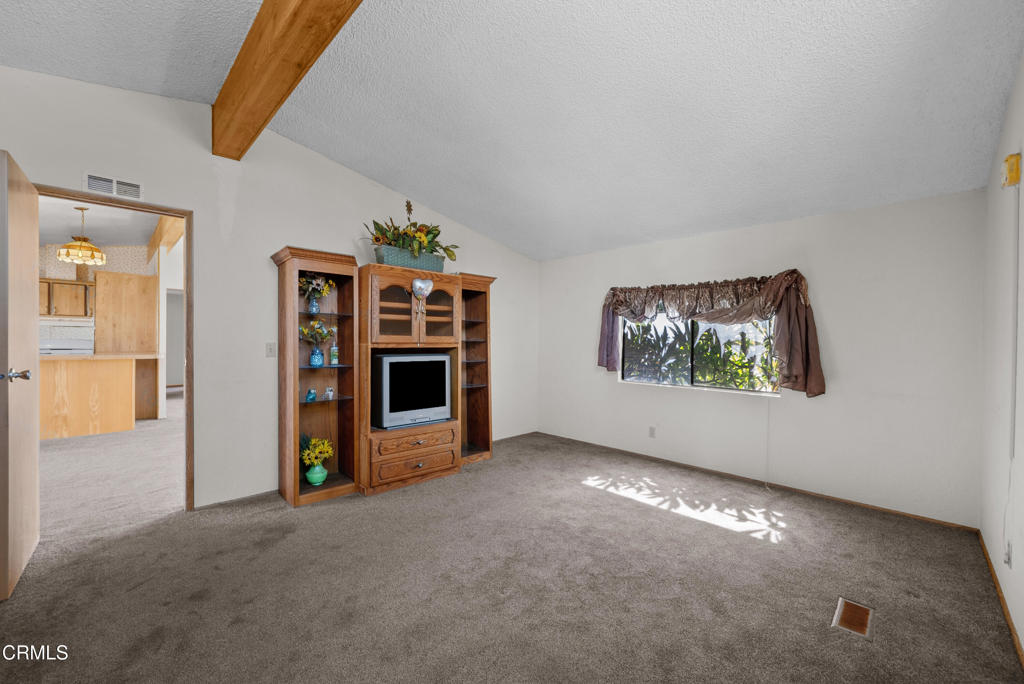 975 W Telegraph Road 122 Property Photo 20