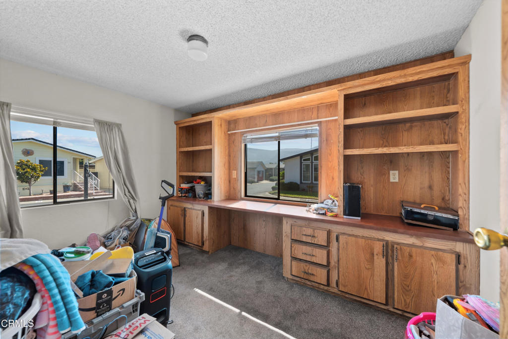 975 W Telegraph Road 122 Property Photo 27