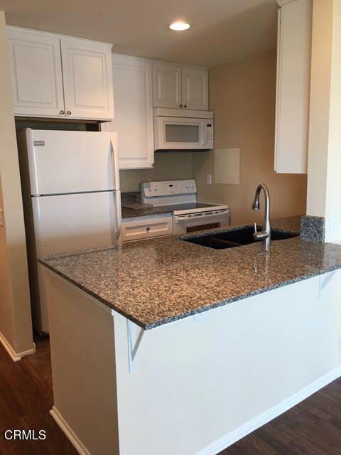 201 E Surfside Drive Property Photo 6