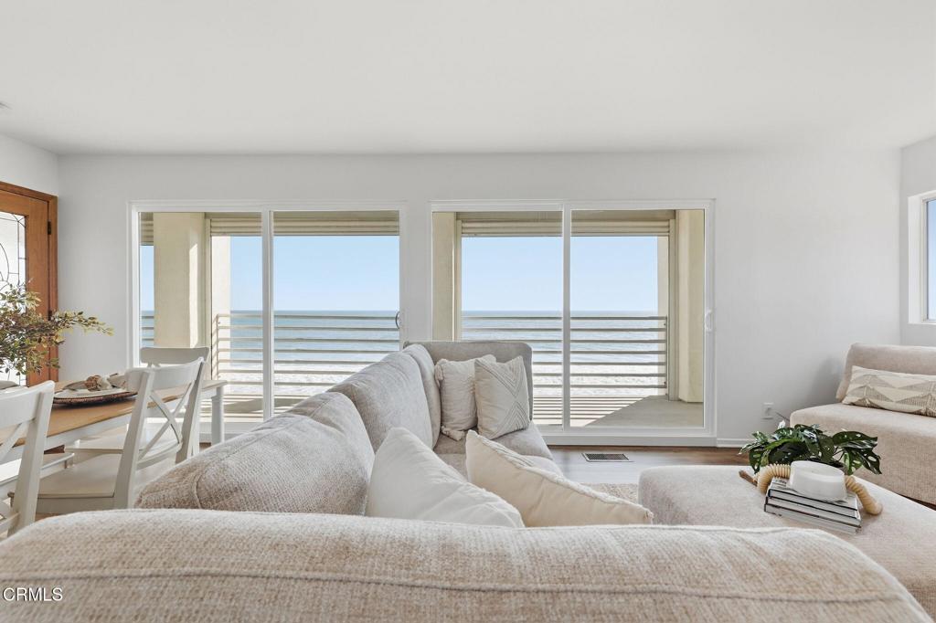3512 Pacific Coast Highway Property Photo 4