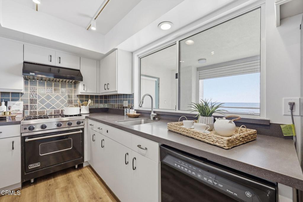 3512 Pacific Coast Highway Property Photo 18