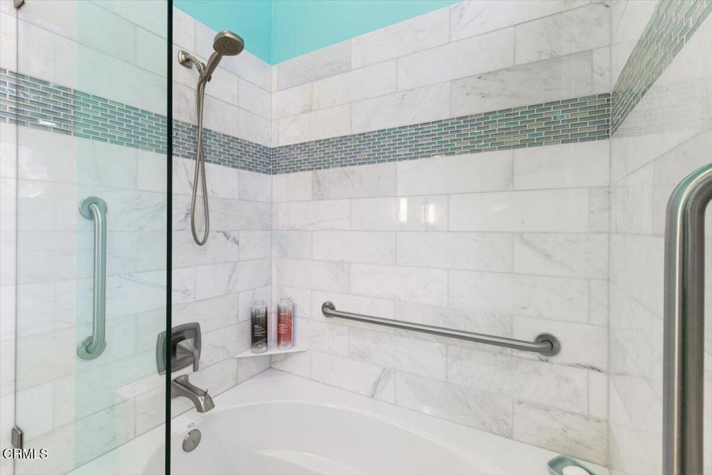 1068 Stravinsky Lane Property Photo 33