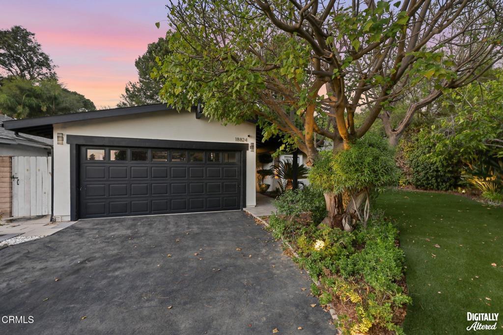 18824 Dukas Street Property Photo 3