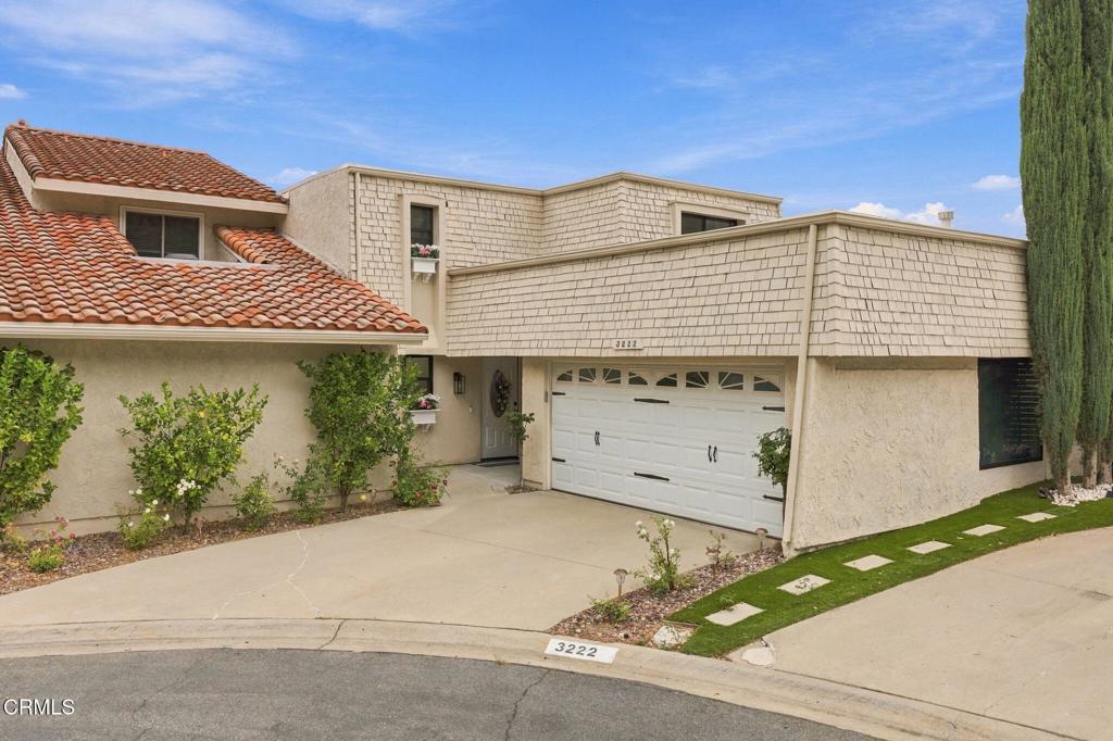 3222 Meadow Oak Drive Property Photo 4