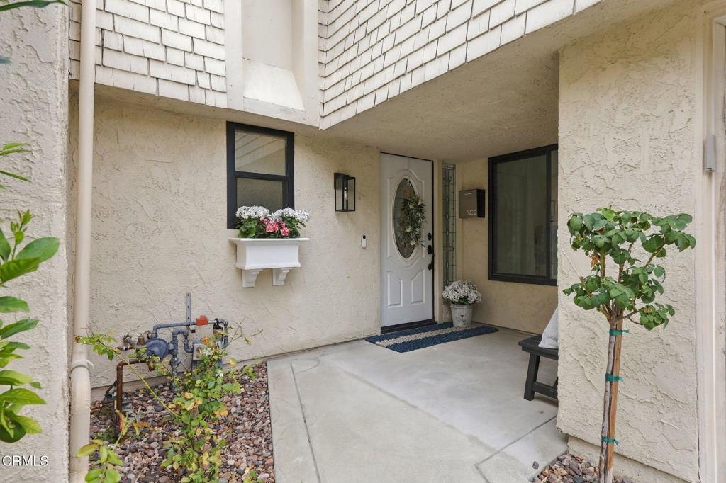 3222 Meadow Oak Drive Property Photo 5