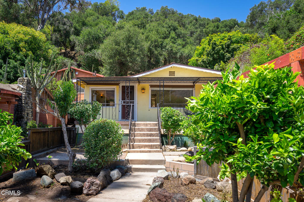 8111 Santa Ana Road Property Photo 1