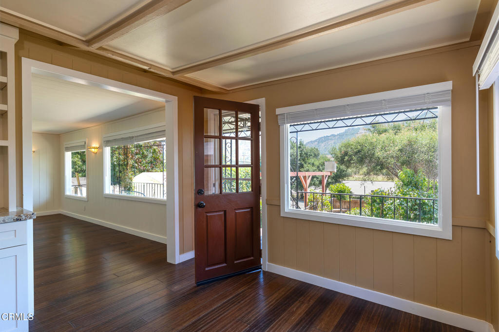 8111 Santa Ana Road Property Photo 2