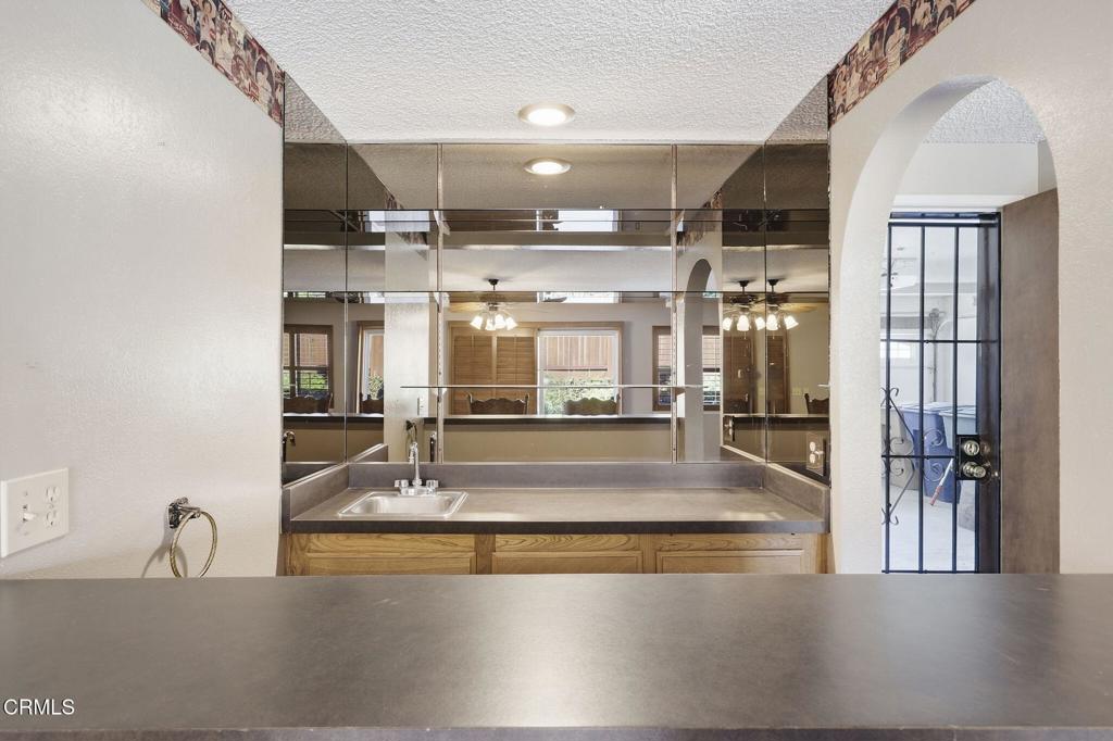1122 Casitas Court Property Photo 15