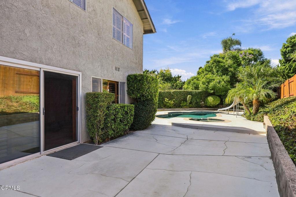 1122 Casitas Court Property Photo 18