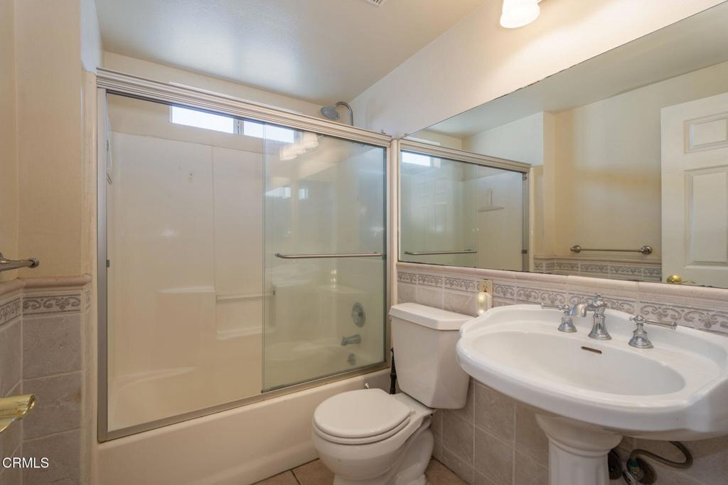 218 Warren Avenue Property Photo 14