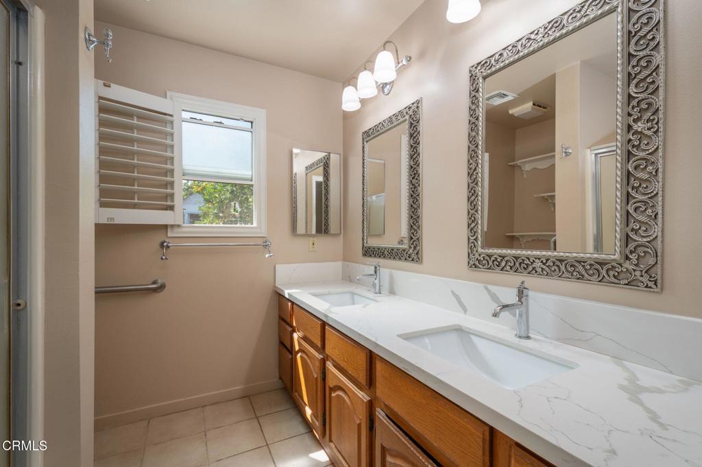 218 Warren Avenue Property Photo 16