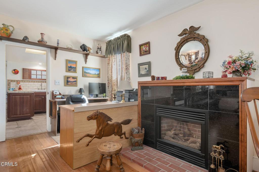 1124 Bath Street Property Photo 12