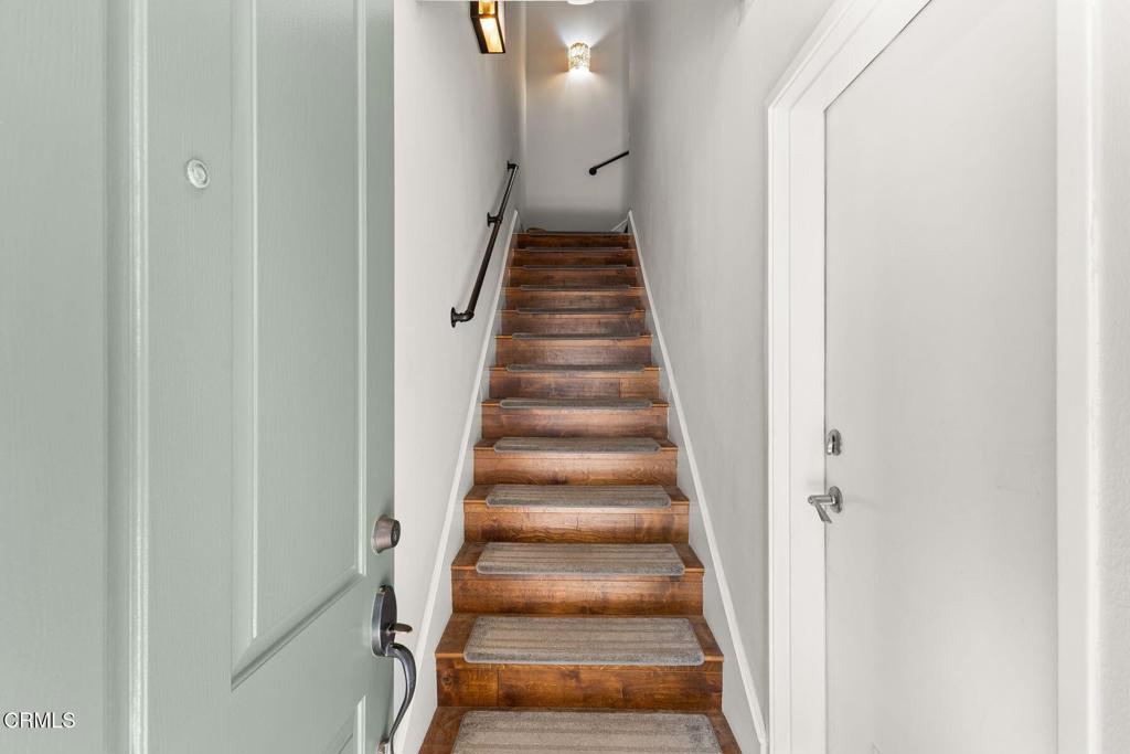 1524 Windshore Way Property Photo 4