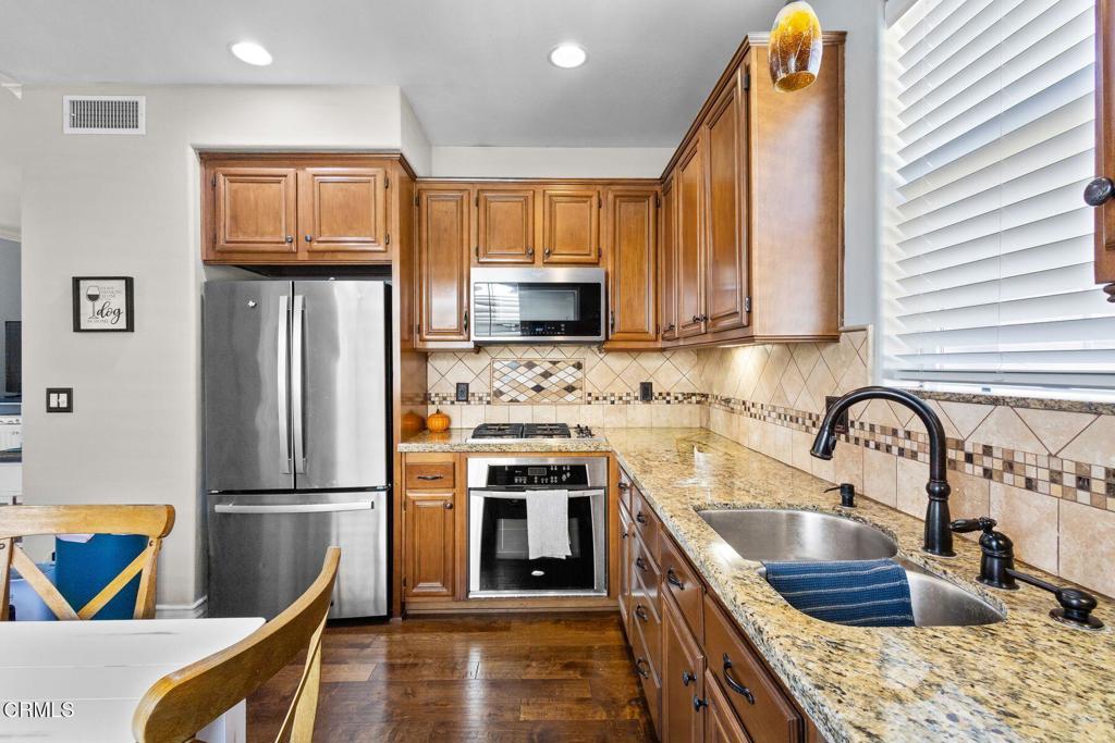 1524 Windshore Way Property Photo 12
